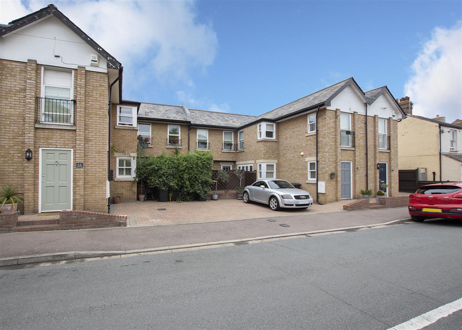 Tamworth Road, HERTFORD Lanes Estate Agents